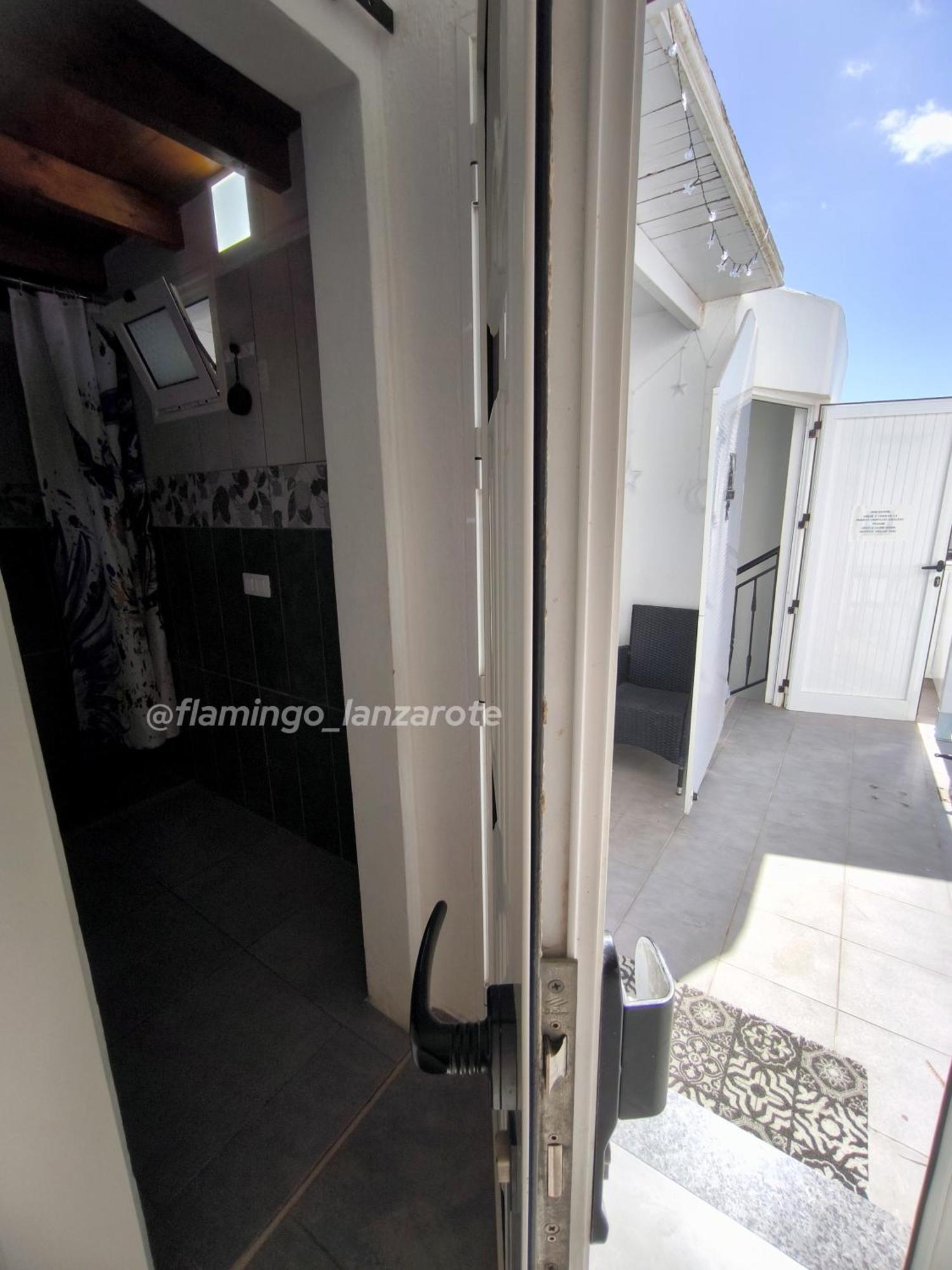 Flamingo With Terrace And Private Bath By Flamingo House
